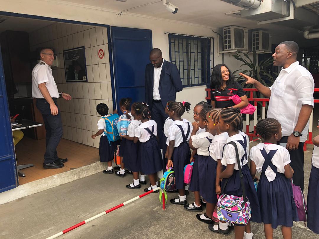 Heli_Union's tweet photo. Heli-Union welcomes young students to visit our Cameroon base! https://t.co/ASsMforMML