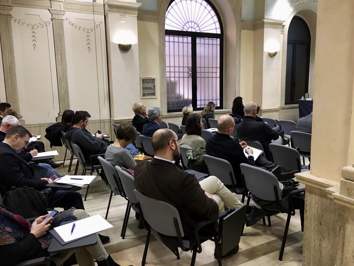 CentroEuropeoSM's tweet photo. Oggi a #Roma per il seminario di #Fondoprofessioni "Bisogni formativi emergenti negli Studi professionali e nelle Aziende". Un'occasione per guardare alla #formazione continua come strumento di anticipazione del #cambiamento. https://t.co/baxq3VfePQ