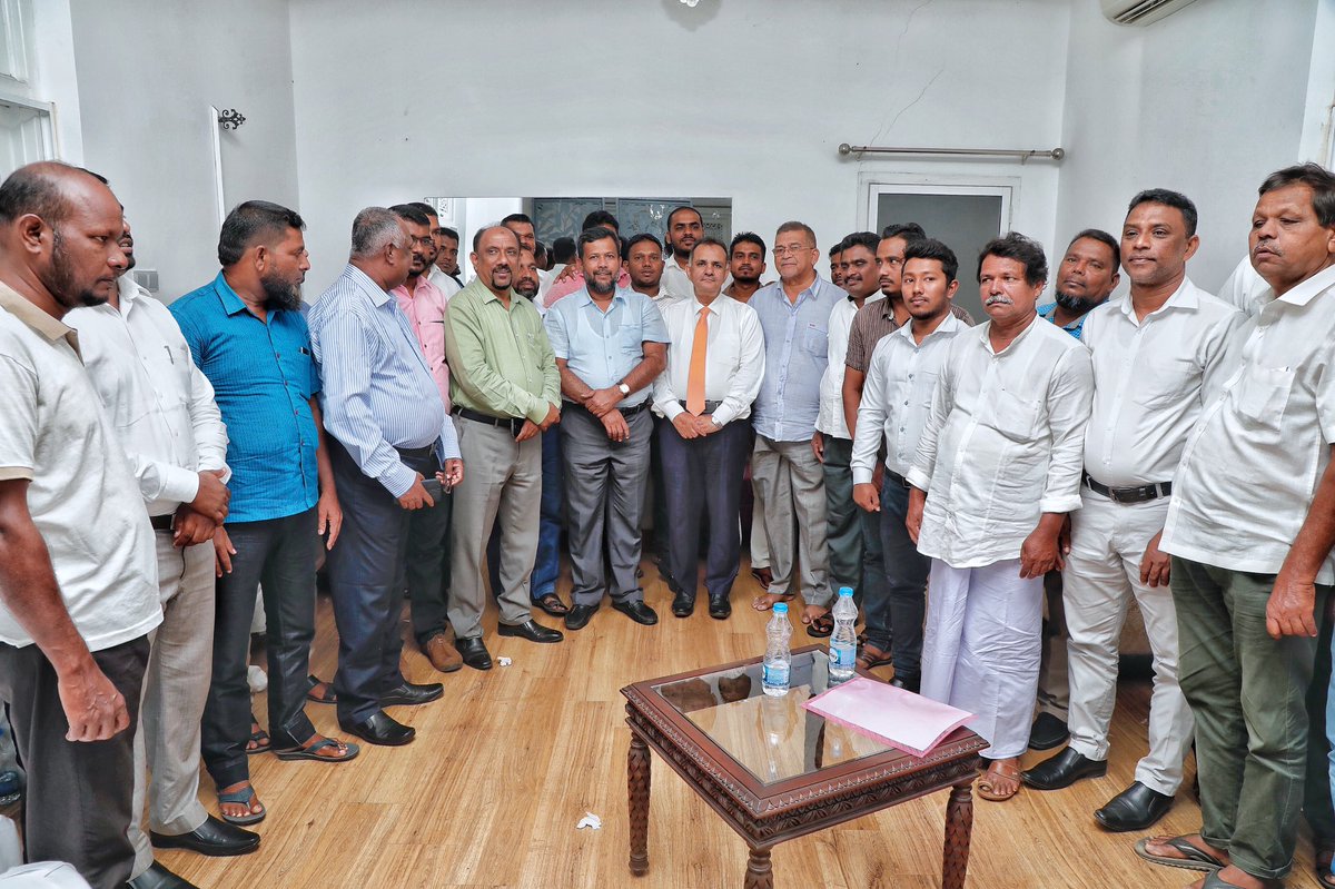 acmcofficial's tweet photo. Former Member of Eastern Province ILM. Mahir Joined with All Ceylon Makkal Congress.
#Srilanka #lka #sammanthurai #Acmc #AcmcSrilanka #AcmcParty https://t.co/MKfTt0VFc9