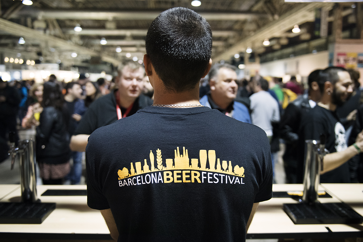 🍻SORTEIG🍻 Del 13 al 15 de març se celebra el <a href="/BcnBeerFest/">Barcelona Beer Festival</a> i el volem gaudir amb tu. Per això sortegem un abonament doble per assistir-hi els 3 dies del festival amb tast inclòs. Què has de fer per participar-hi?
1⃣ Segueix-nos.
2⃣ Fes RT.
3⃣ Digues amb qui hi aniràs.
Sort!