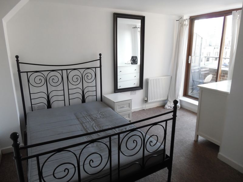 Due to the high level of interest in our fully tenanted investment properties in the prime E14 area of Central London, we have arranged an Open Day for Thursday 5th March (appt only). Call us now on 01342 840050 to book your slot or enquire online 

ow.ly/TivZ50yCsIJ