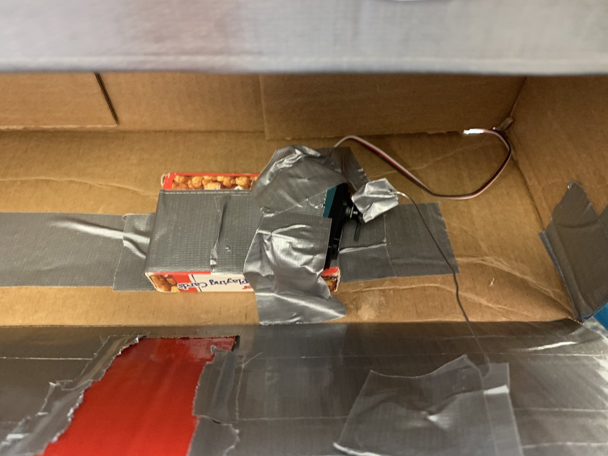 StemSloth's tweet photo. What can students engineer with a servo motor and a cardboard box? #asestyler #STEMZone #fabrication #robotics #tinkering #coding #engineering @fundmc01 @jasonmkern @AllSaintsTyler https://t.co/RfXnuIuDuT