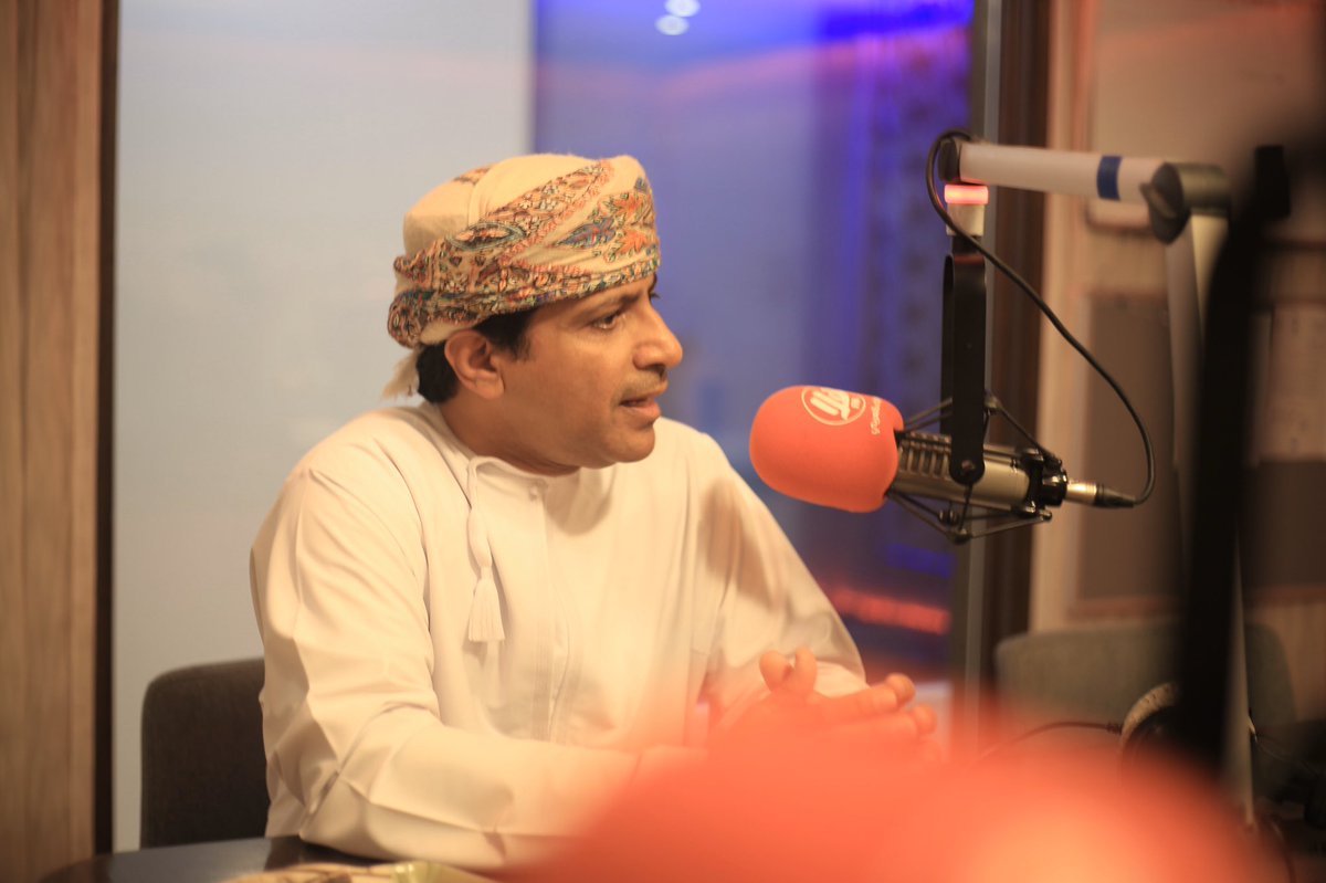 أ. نبهان البطاشي:
🔸”#صندوق_الأمان_الوظيفي يحل مشكلة #المسرح بشكل جزئي ويدفع جزءًا من التزاماته بشروط معينة، في المقابل يجب على المركز الوطني للتشغيل توفير فرص عمل تتناسب مع ظروف العامل من حيث: الخبرة، الراتب، المهارة والمؤهل".