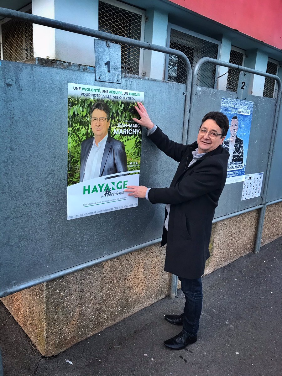 Hayange2020's tweet photo. Nous y voilà ! Les affiches sont arrivées. Elles annoncent la  dernière ligne droite de notre belle campagne de projets pour « Réinventer #Hayange » ! Espérons que ces panneaux d’affichage électoral seront respectés par tous comme il se doit ! #Hayange2020 #Marichy2020 https://t.co/1wFXDnD8bW