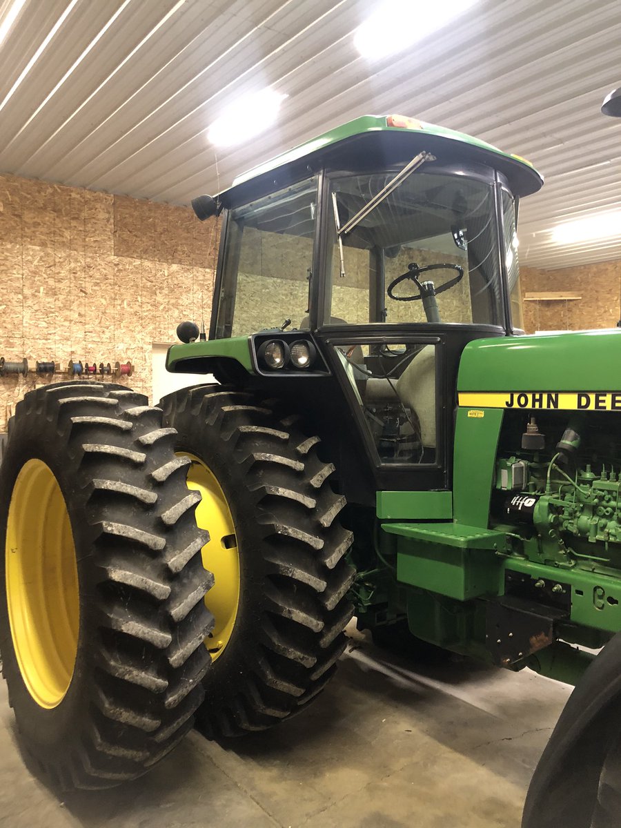 dowbrosfarms's tweet photo. Selling my JD4850 after many good years!  Been a great planter tractor....just 5600 hrs, new inside rears, outside 75%, fronts at 70%, PS, MFWD, 3 SCVs, 1000 PTO, quick hitch, full rack front/inside rear weights, heat, AC, new foam on cab corners. Paragon, IN. $44,000. https://t.co/I5zo4R6Fwb