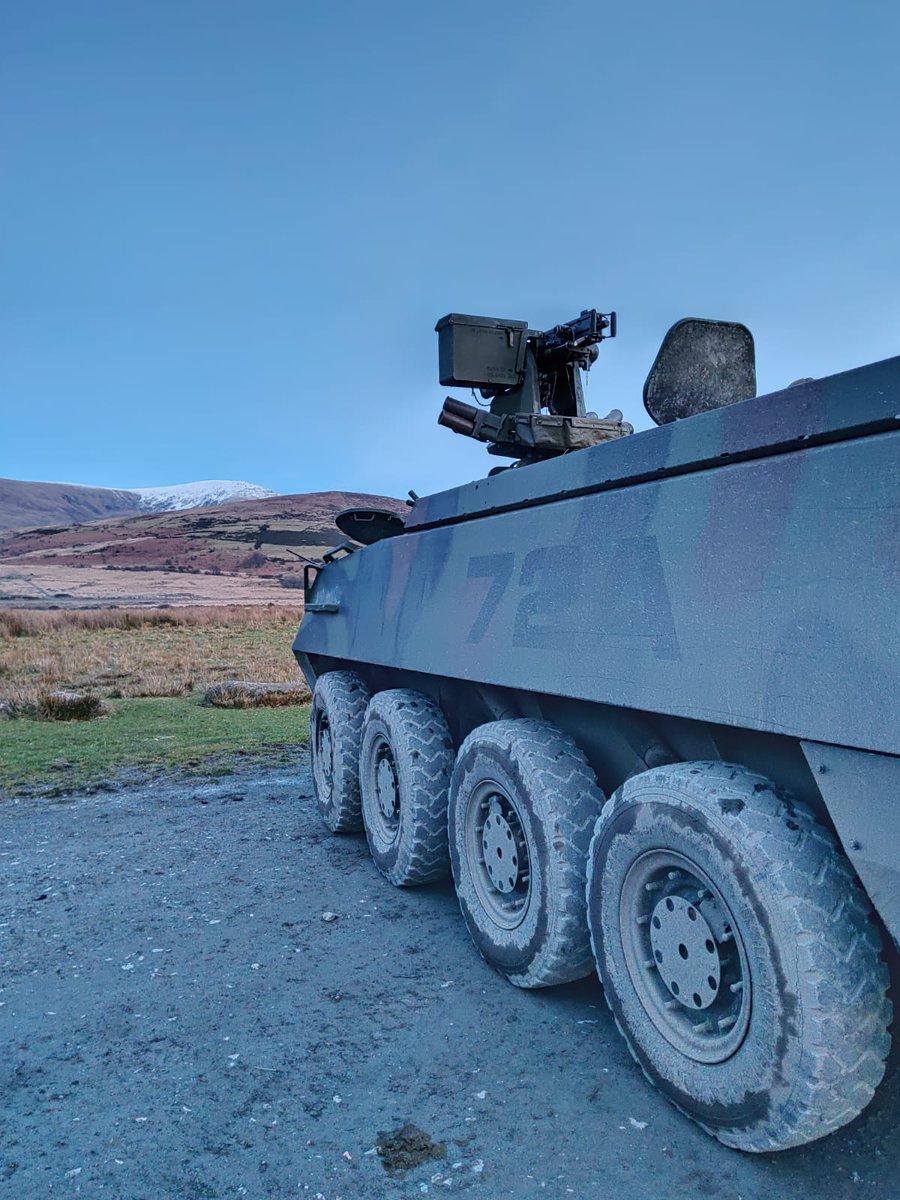 DFCavalryCorps's tweet photo. Yesterday the Cav Recce Sec, 61 Inf Gp conducted AFV Life Fire Tactical Training. This training ensures all Cavalry personnel are prepared for operating from armour overseas
#Cavalry #CarpeDiem #óglaighnahéireann #StrengthentheNation #WeAreYou #IrishArmy #LifeFire #UN #Armour https://t.co/jiRfCDSuyz