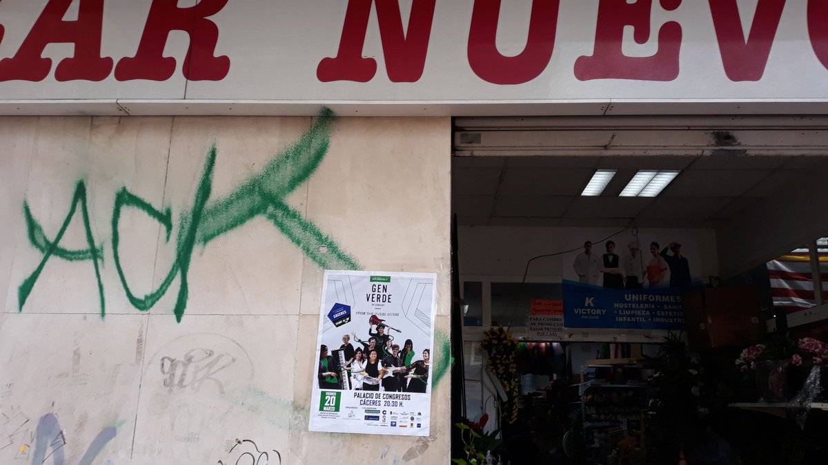 genverdecaceres's tweet photo. Por las calles se empieza a respirar ambiente de
✅#GenVerdeEnCáceres✅ con los carteles gran concierto #FromTheInsideOutside, a dos semanas del mismo: 20 de marzo, 20:30 H., #PalacioCongresos  Entradas a la venta en #SánchezCortés y #Obispado + info
https://t.co/sb4rLumA7U https://t.co/YEQHfXcAuP