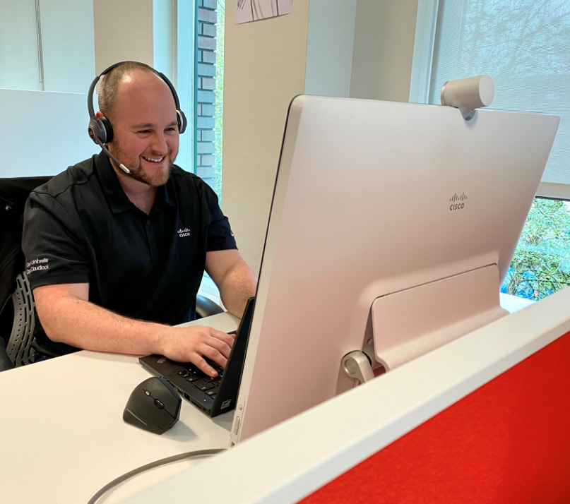 Jamie_Akalin's tweet photo. While I’m in Manchester, the rest of my team are spread across Europe, the Middle East and Africa. Our distance never stops us. Webex and our amazing network keeps us close. Grateful for our connection! #WeAreCisco #LoveWhereYouWork #Cisco #Webex #RemoteTeams https://t.co/MhUvERu8IE