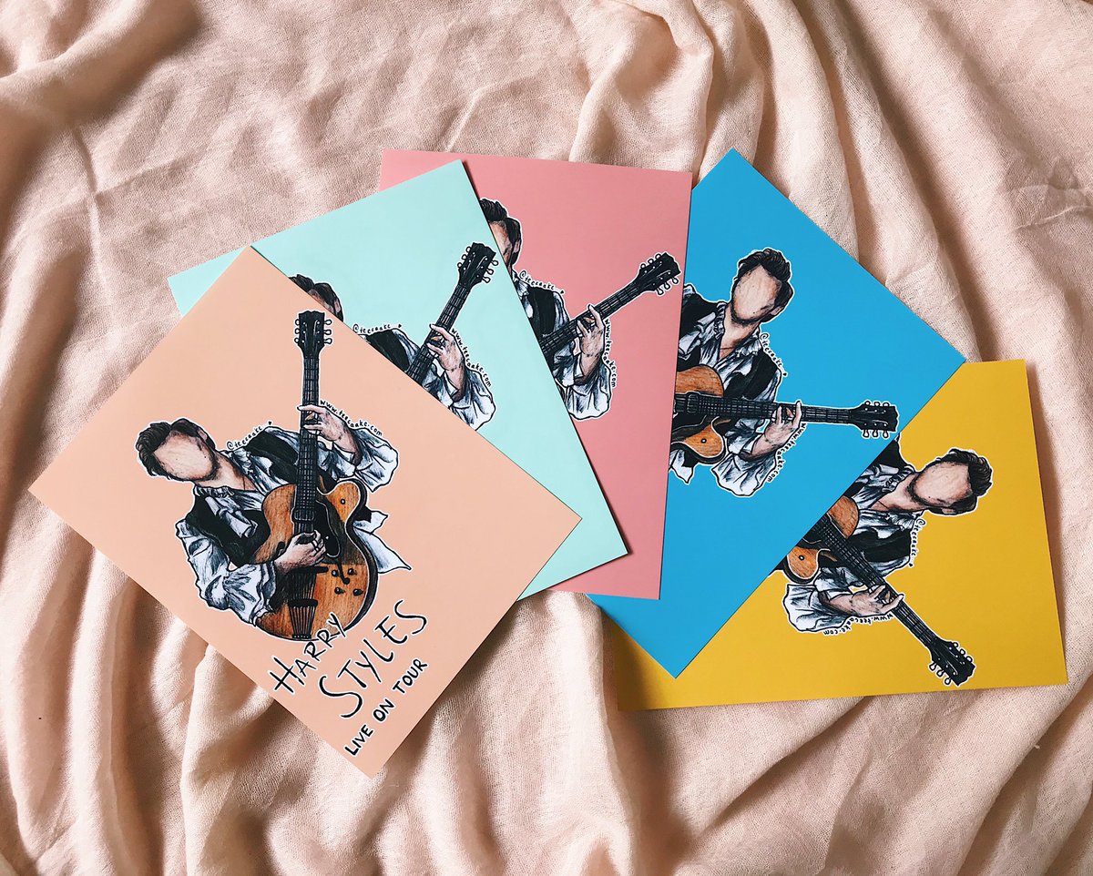 ✨mini giveaway ✨

Every week from now till the end of Harry’s tour, I’m going to be slipping one of these small prints into random orders!

Visit teecaake.com/shop to be in with the chance of receiving one! ☺️