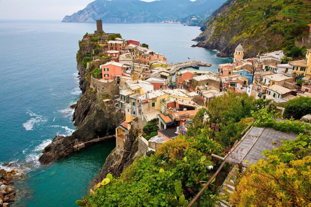 SfnJust's tweet photo. Liguria finanziamenti sviluppo turismo https://t.co/S5vXRmW4XT https://t.co/skqhTR6sT0