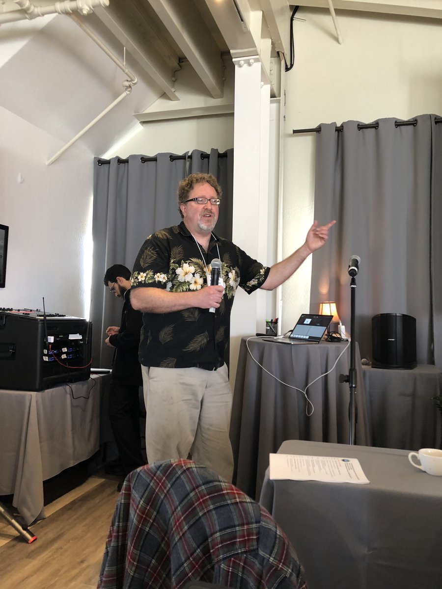Holz_lab's tweet photo. Awesome few days ahead! @WallaceUcsf kicking off the Cell Modeling Hackathon #QCBNet @NSF_BIO #NSFfunded https://t.co/6JjQuEI4YX