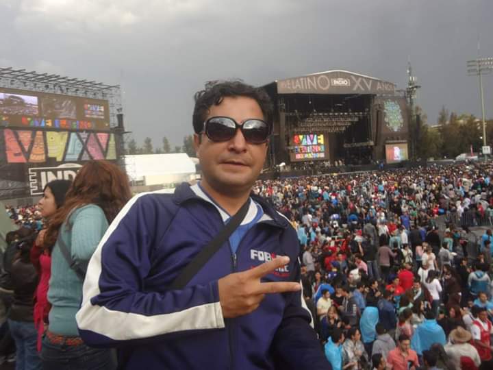 df_lui's tweet photo. @Reactor105 @radiorlando #ReactorVL en el #ViveLatino2014 primerVive #LittleJesus  #FueraDeLugar rola muchos momento fue con #Prodigy #Blur #Madness #Gorillaz @vivelatino https://t.co/PQD9AliN1H