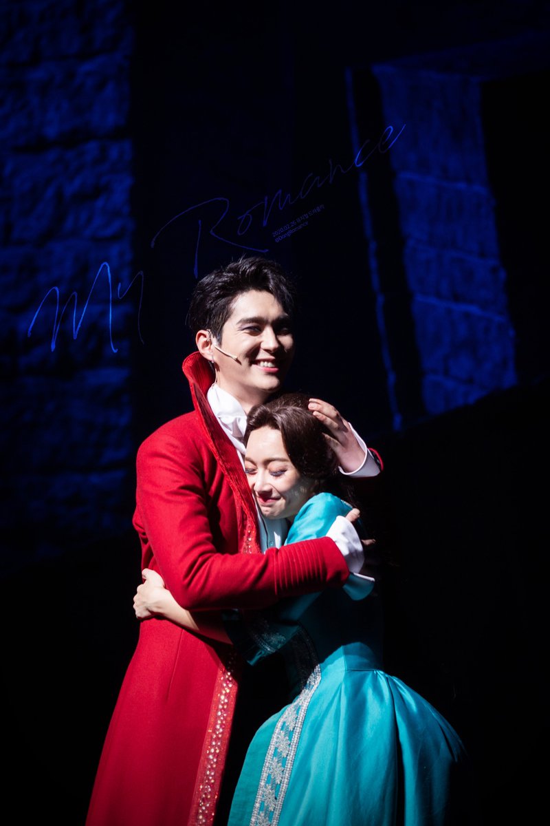 DongRomance's tweet photo. 20200226 (수) 저녁공연
뮤지컬 '드라큘라' 커튼콜데이
드라큘라 역 #전동석 https://t.co/uFKM9PFQgt