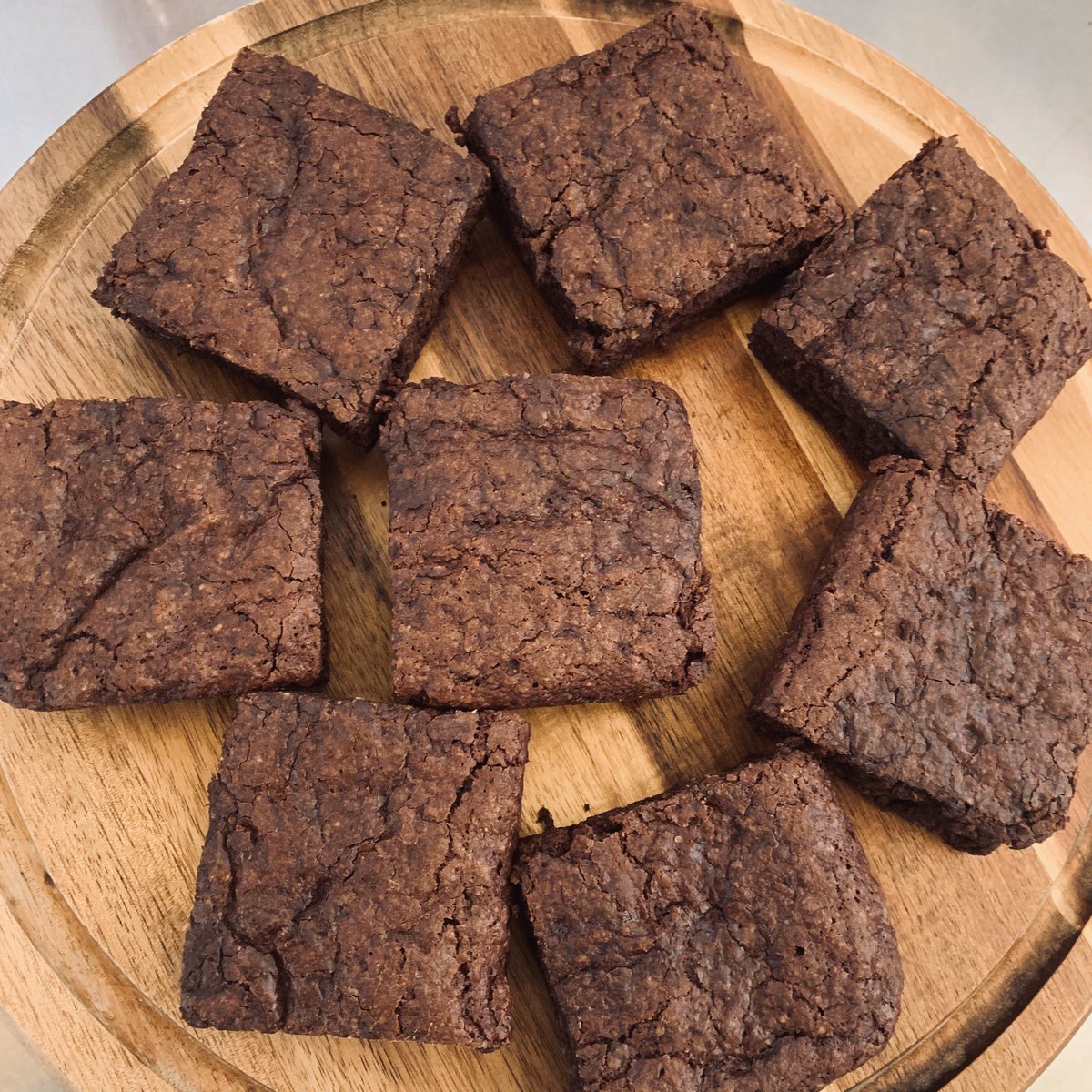 THouseofCoffee's tweet photo. Gluten free, vegan brownies!
We also have some chocolate donuts from @marcieshappymoment 🍫 https://t.co/3tUj1s1klm