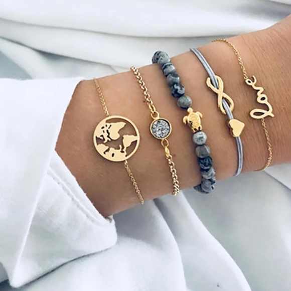 enchantedrealm3's tweet photo. So good I had to share! Check out all the items I'm loving on @Poshmarkapp from @MaryResendiz @peaceloveartjoy #poshmark #fashion #style #shopmycloset #multilayerbraceletset #gratefulmaker: https://t.co/Il8Bgi9SCU https://t.co/MkPc4nELjD