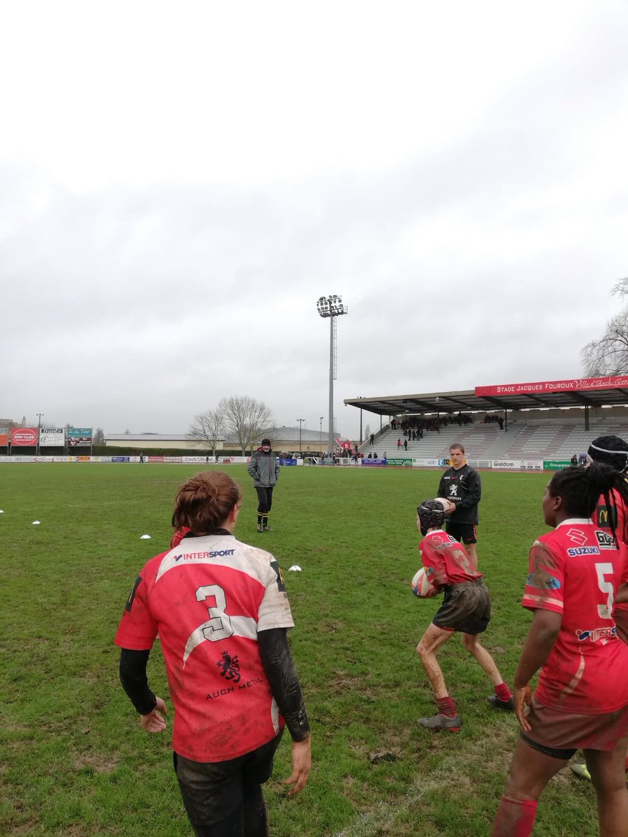 Stade Toulousain (@stadetoulousain) on Twitter photo Dimitri #Delibes et <a href="/ReloMartin/">Martin Page-Relo</a> se prรชtent au jeu dโentraรฎner les jeunes de lโรฉcole de rugby du <a href="/RCAuchGascogne/">Rugby Club Auch</a> ! ๐๐ผ Dimitri #Delibes et <a href="/ReloMartin/">Martin Page-Relo</a> se prรชtent au jeu dโentraรฎner les jeunes de lโรฉcole de rugby du <a href="/RCAuchGascogne/">Rugby Club Auch</a> ! ๐๐ผ