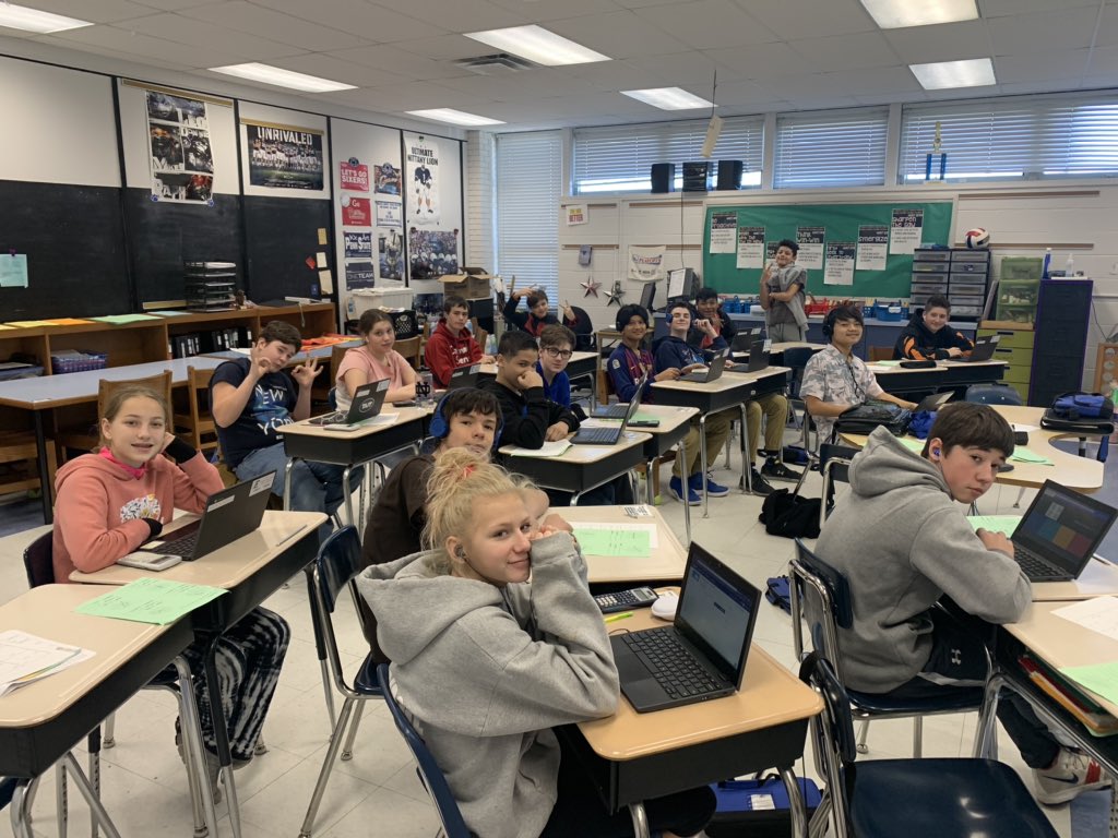 Math__Life's tweet image. These students are professional. #mathletes