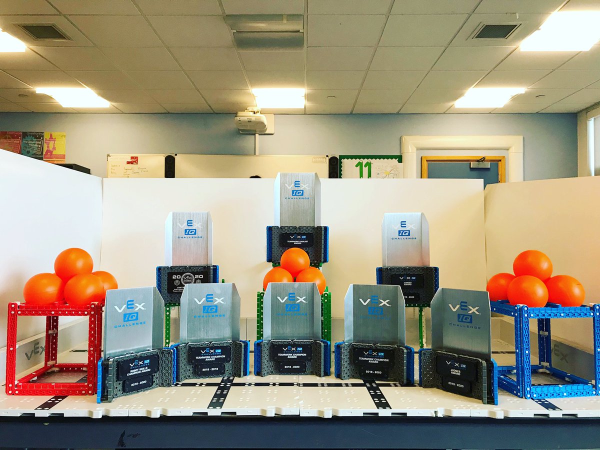 Vex & the City tweet media