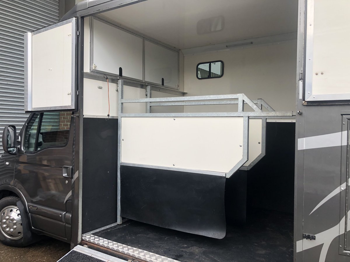 Cooke_Coach's tweet photo. FOR SALE - 3.5t Regent
09 VHall Movano
12 months MOT
1 owner for 7 years since conversion.
Horse/reverse camera
Horse area floor, partitions, ramp etc all been checked by ourselves &amp; in great order.

137,000 miles -  very well looked after

Payload 840kg

Price £16,995 https://t.co/ywmobtIJTD