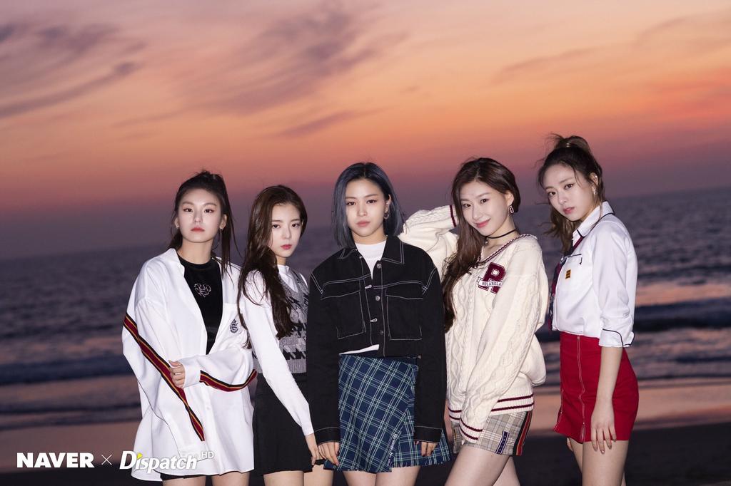 KoreanStyleUlzz's tweet photo. Adoptez un nouveau style! Des jupes très tendance🥴

-15% avec le code promo : KoreanStyle

Sur le site https://t.co/FX336hsvGH

Profitez en ✌️

#Itzy #kpop #jupe #ulzzang #ulzzanggirl https://t.co/AyUk6GS29X