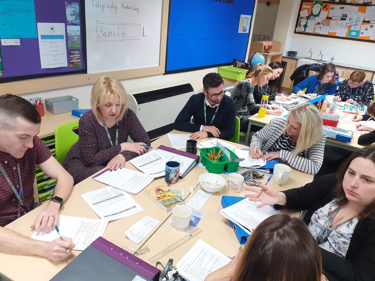 SeanHarris_NE's tweet photo. Movingo onto habit making and practice making ways to make our explanations 'sticky'for learners @TrThorntree really impressed by the way the teachers throw themselves into this learning! #TeacherEducation #Exposition #Instruction @extoltrust @MbroCouncil #KeepGettingBetterBoro https://t.co/ObK3eJubTW