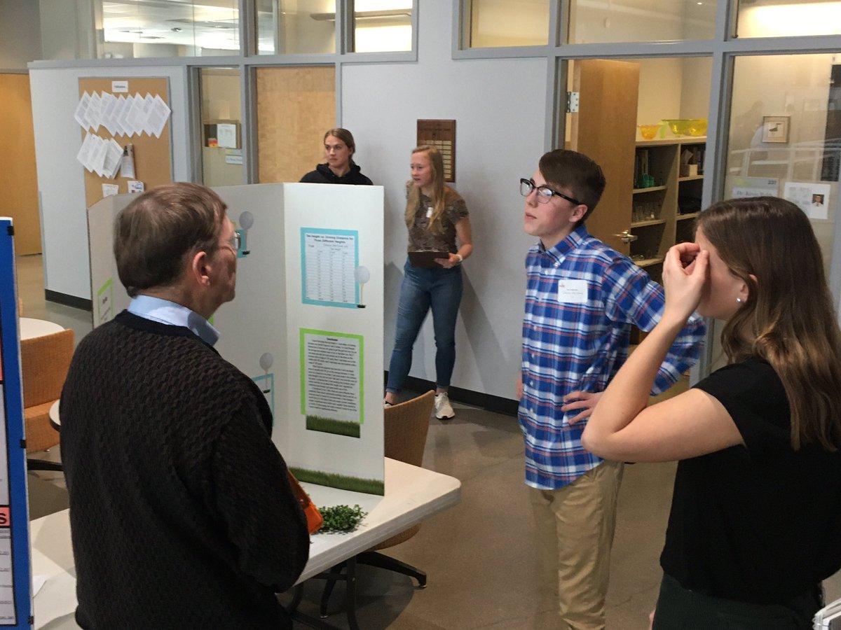 andetlefsen's tweet photo. 1/ @NebAcadSci NJAS Meet @HastingsCollege Junior Level presentations @ccpsactivities #bisonscience #sciencefair #research https://t.co/GyVltXJREr