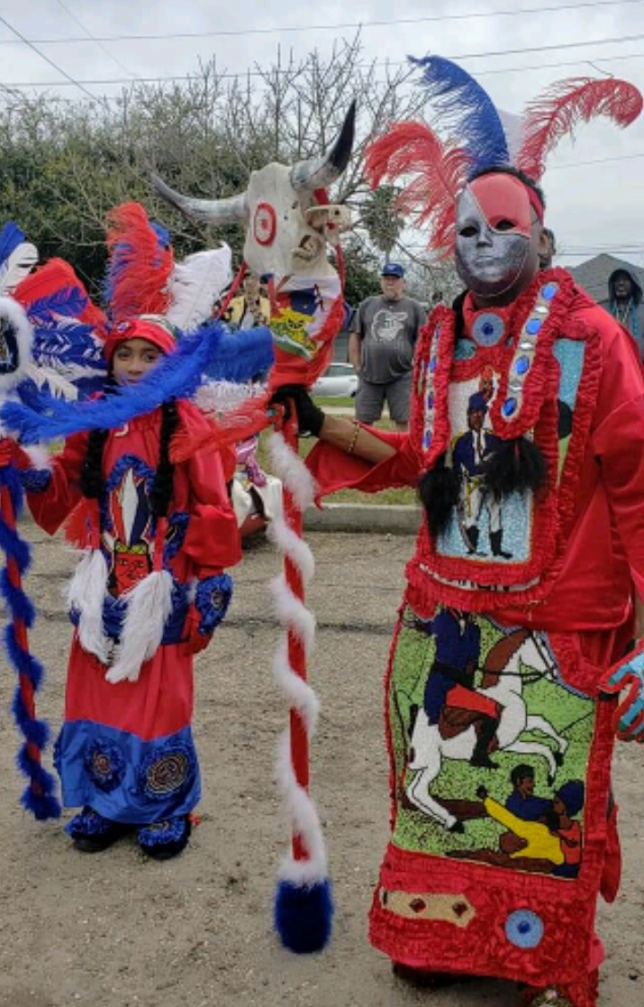 LunionSuite's tweet photo. Haitian-American Mardi Gras Indian Al Grandoit &amp; his daughter pay homage to their Haitian roots on Mardi Gras day. Al’s beadwork honors, Neg Maron &amp; Tiano Indians, his daughter's suit is inspired by Anacaona. Al/daughter walked w/Young Brave Hunters Indian Tribe.
📷 Sacha Elie https://t.co/QAoEIxqLyO