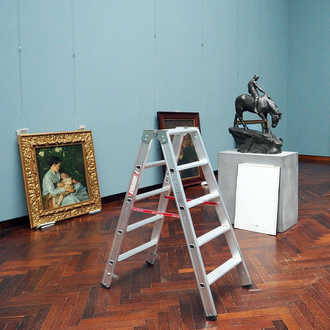 staedelmuseum's tweet photo. Großer Umzug 💪! Die einen Werke ziehen nach #MakingVanGogh wieder ein, die anderen vor "EN PASSANT. Impressionismus in Skulptur" aus 👉  https://t.co/C3yTSbuhsI #EnPassant #Impressionismus https://t.co/t4HG9etTMu
