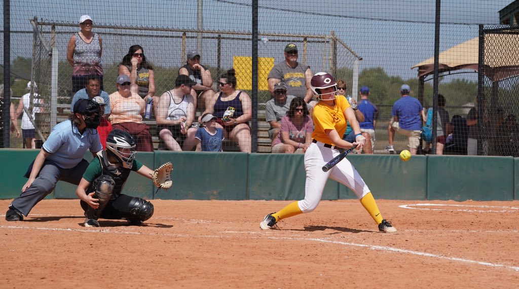 WOOHOO!!!
Kenzie with 2 HUGE RBI’s in the top of 7 to put us up 8-5 
1 out in the bottom of 7