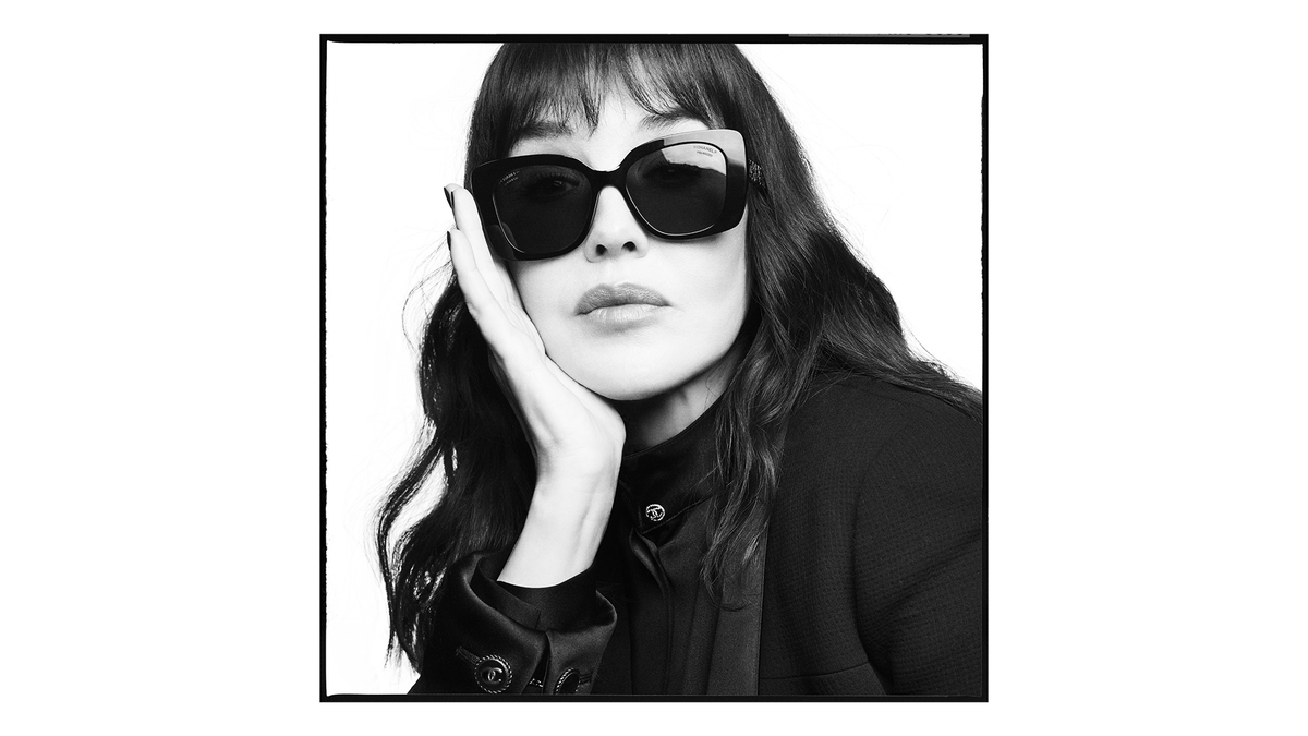Actress Isabelle Adjani for CHANEL Eyewear — photographed by Karim Sadli in the latest Spring-Summer 2020 eyewear campaign.
#CHANELEyewear #CHANELSunglasses