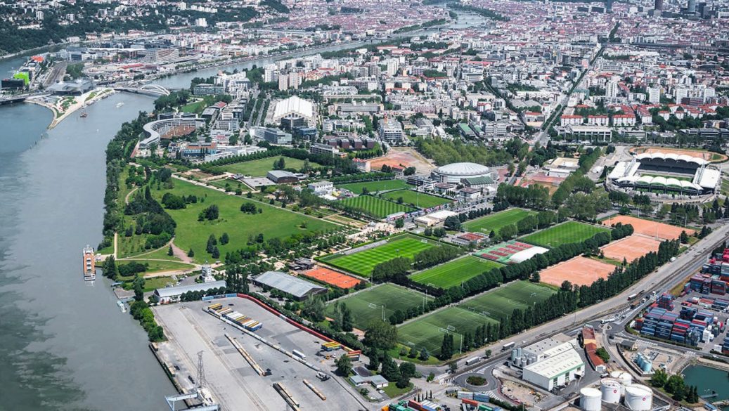 lyoncap's tweet photo. Ville, Métropole de Lyon, qui fait quoi ? https://t.co/HMOx1Rm4Qh https://t.co/lbpLSG4ge6