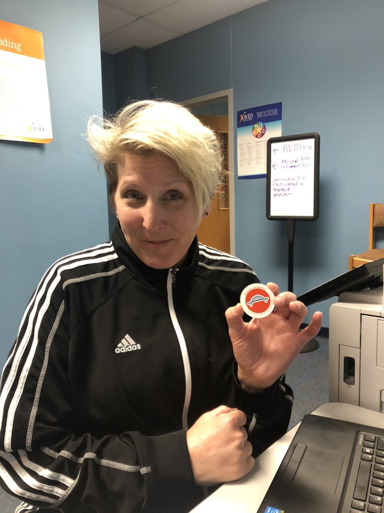 KV_AISDPL's tweet image. @JamesBowieHS Congratulations to Coach Carraway on earning her badge today in Relevance and Authenticity! Thank you, Misty, for all you are doing to provide your AVID learners the very best tools, opportunities and experiences for their future! 🎉🎉🎉 #AISDActiveLearning