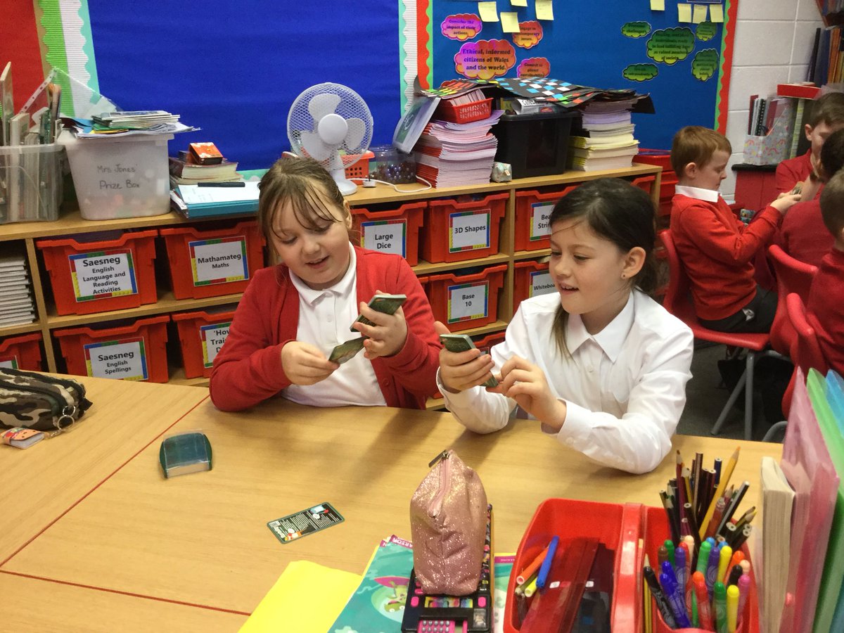 PPSMrsJones's tweet photo. Martin Jones from Value Added worked with Y4EJ today. We played Top Trumps using the mathematical terms records and fields. @PPSMathsandNum @PPSLangandLit https://t.co/HEltLoL0af