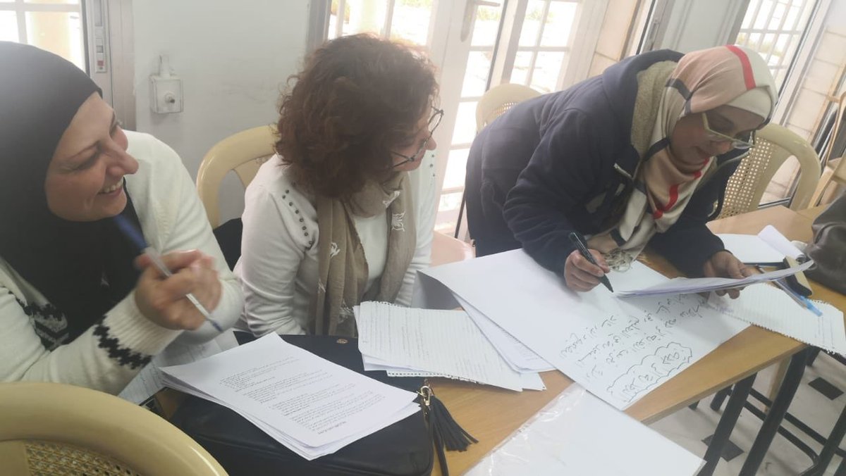 CRDP_Liban's tweet photo. #PITB #Dar_Zahle 
in collaboration with @UNICEFLebanon conducted a training for the teachers of Al Jarrahiyye intermediate school on #Child_Protection , part 2 .
#Education #CRDPliban https://t.co/LotjdBa622