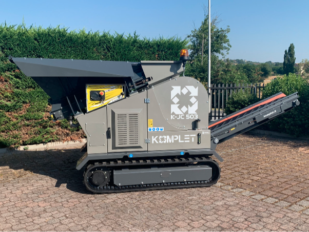 New this week Komplet K-JC 503 Crusher! 
Telephone 01453 51 95 51 for hires and more information! #rocketrentals #crusher
