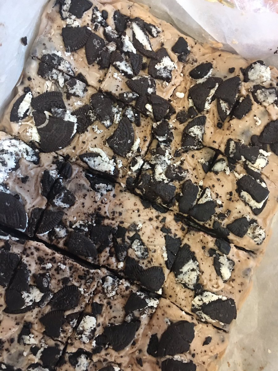 Free Brownie anyone? As part of our #GreenWeek campaign we have 200 Vegan, Lincolnshire sourced brownies we are giving away!! Come down to SU reception now to grab yours!