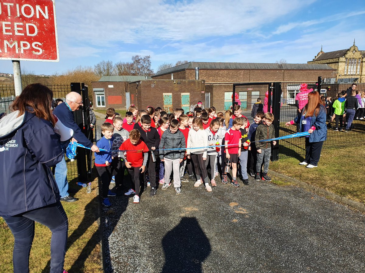 shieldrowschool's tweet image. Year 4/5  had an amazing morning running Race for Life. So proud of their attitude &amp;amp; determination to complete the race. Every single runner was their greatest.
Thanks for all of the sponsorship money which goes to Cancer research in the North East. @TanfieldSchool @raceforlife