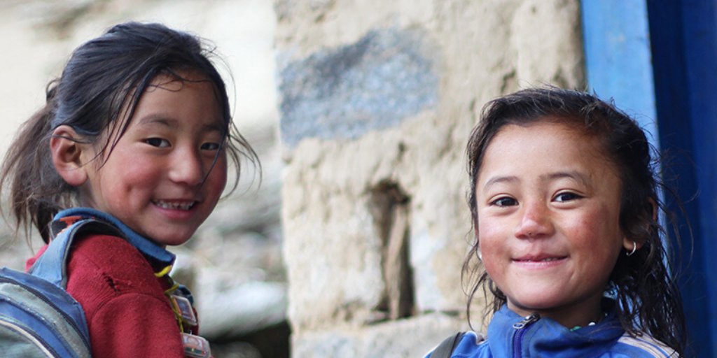 We empower girls to achieve their dreams. In honor of #InternationalWomensDay, we’re celebrating those who have used education, information, and training to overcome obstacles and pursue their potential. Join us! karuna-shechen.org/news/women-edu… 
#EducatingGirls #Altruism #India #Nepal