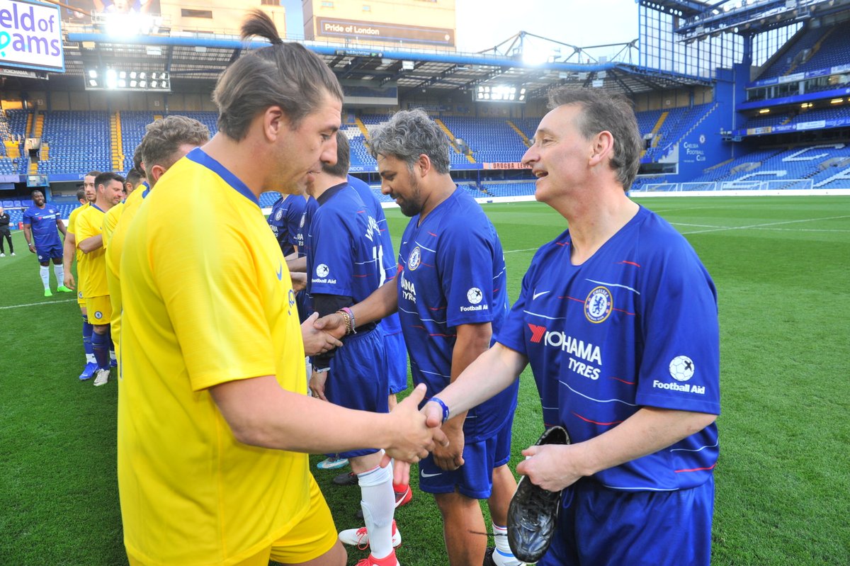 FootballAid's tweet photo. π¨ #FootballAid20 - Play for Chelsea! π¨
π΅ Pull on your official Blues kit & Live The Dream at Stamford Bridge on Mon 18th May!
βοΈ Bid to Play from just Β£250 Here π https://t.co/1VrsTeBwxe
π #Football #Charity #LiveTheDream #CFC https://t.co/E4w7WBVeAI
