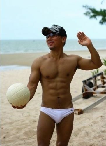 menscave7's tweet photo. Check out Men's Swimwear SALE Hundreds of styles https://t.co/NlTi2hhvLN #vacation #springbreak #springbreak2020 #SpringBreakMiami2k20 #surf #beachparty #surfer #surfing #cruise #cruiselife #cruisechat https://t.co/tNyGeo6ZYm