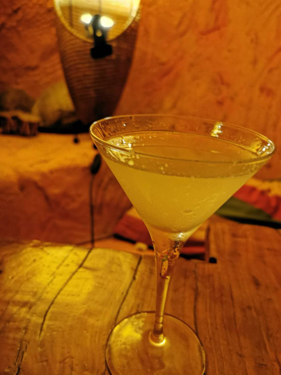 back_Nanasan's tweet image. #小樽よいとこ
#小樽酔いとこ🍻笑

初体験orange otaruさん！
桜のジントニック🌸
向かいの人のバラライカ💋