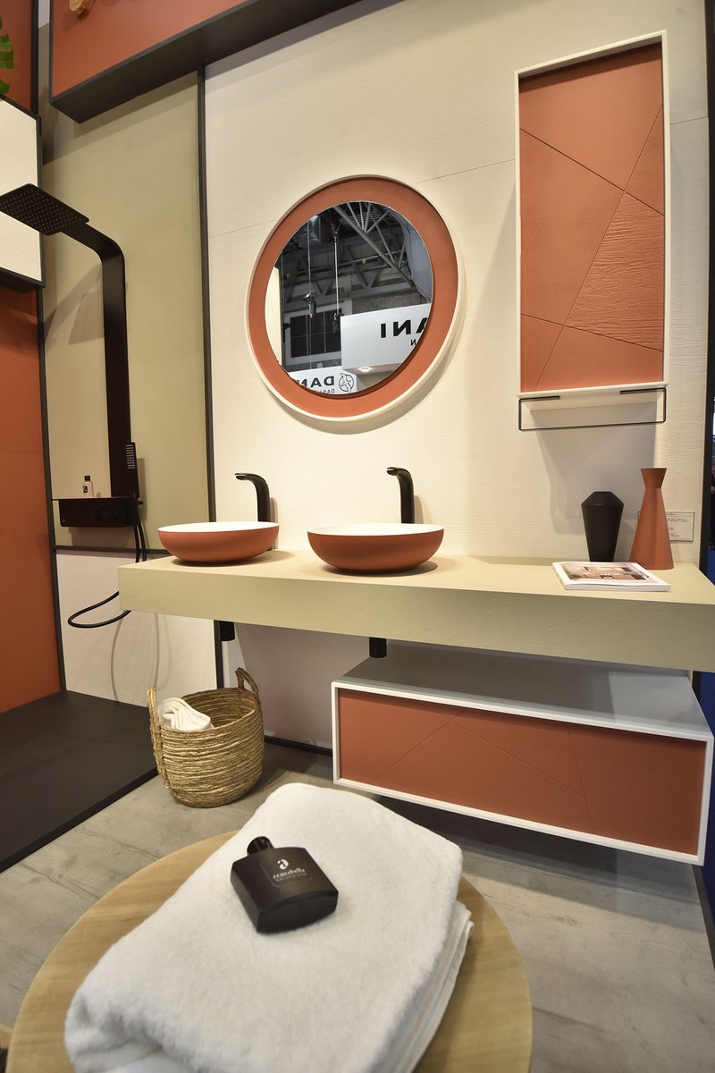 kbb_birmingham's tweet image. We've got one more @HouzzUK 2020 trend for you! Statement bathrooms. The photos speak for themselves! #kbb2020 #kbb #kbbbirmingham