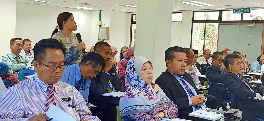PPDKotaBelud's tweet photo. Pelaksanaan Dialog Prestasi Berfokus JPN Sabah bersama Guru Besar daerah Kota Belud mengukuhkan peranan pentadbir sekolah sebagai pemimpin instruksional agar hasrat sekolah berkualiti dan kemenjadian murid dapat direalisasi.
#SabahHebat
#SayNo2No16
#KBawesome https://t.co/DarnTWh7Ye