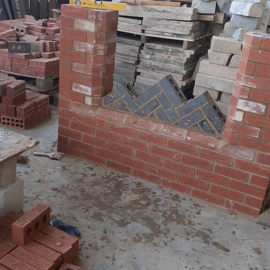 proctor_a's tweet photo. Great skills and effort shown by NVQ level 3 student Jordan laying the first bricks for his herringbone decorative panel, built using @BritainBrickMBH @bimbricks. @constructionERC @ERCollege #apprenticeships #apprentices #brickwork #bricklaying #futurebricklayer https://t.co/7u8kmvF2tG