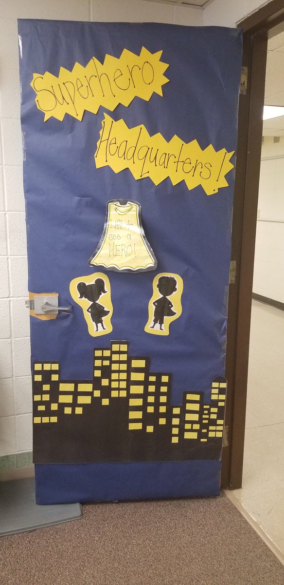CarrieWeaver80's tweet photo. Decorated our Kindergarten door for Love of Reading month! "For the hero lies in you!" #bctigers https://t.co/Pc0zJaEkfh