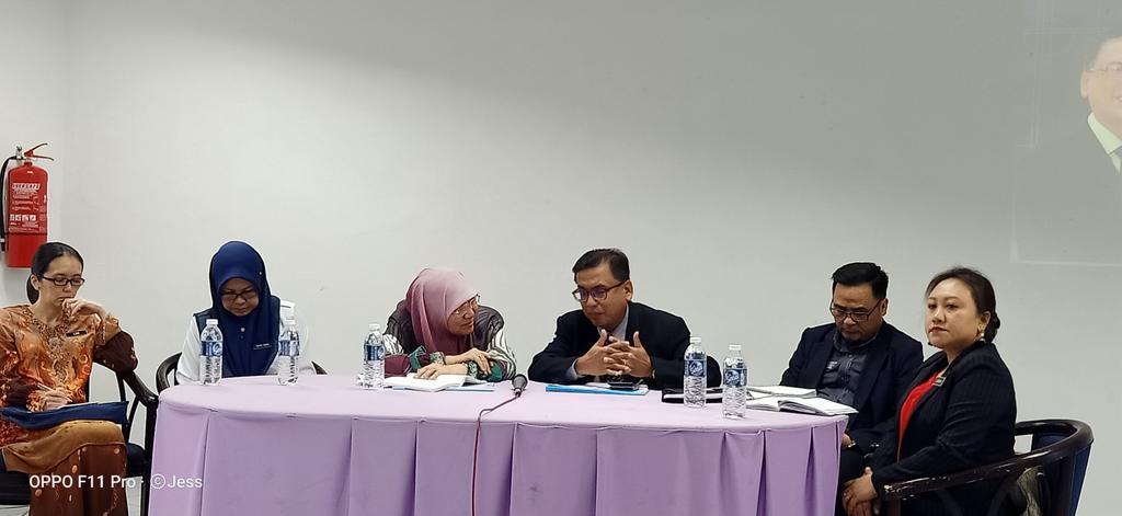 PPDKotaBelud's tweet photo. Pelaksanaan Dialog Prestasi Berfokus JPN Sabah bersama Guru Besar daerah Kota Belud mengukuhkan peranan pentadbir sekolah sebagai pemimpin instruksional agar hasrat sekolah berkualiti dan kemenjadian murid dapat direalisasi.
#SabahHebat
#SayNo2No16
#KBawesome https://t.co/DarnTWh7Ye