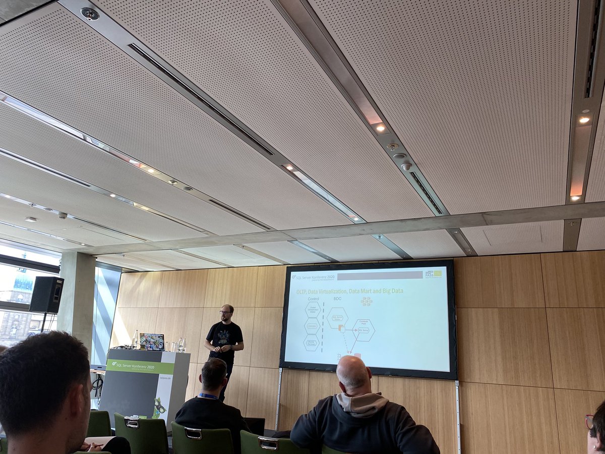 lenz_philipp's tweet image. @bweissman und #BigDataCluster auf der #sqlserverkonferenz @sqlpass_de cooler Vortrag!