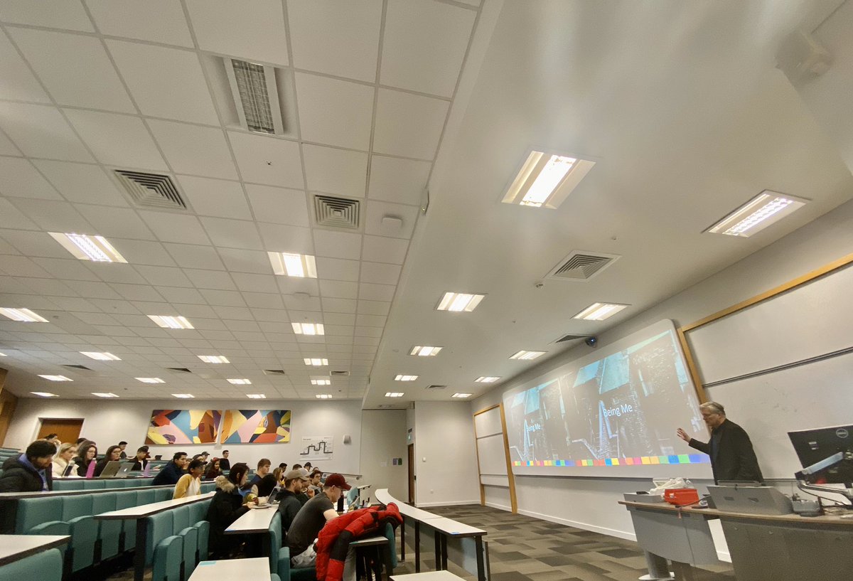 ElnahassMarwa's tweet photo. Happening now: A pleasure to have @kevin Telford from #Global #finance Centre of Excellence talking to our students @NCLBusiness @StudentsNCL #Management #accounting #Year3 very interesting discussions and real examples #dataprotection #data #innovation #futureofWork #Career https://t.co/xWGhUexoDd