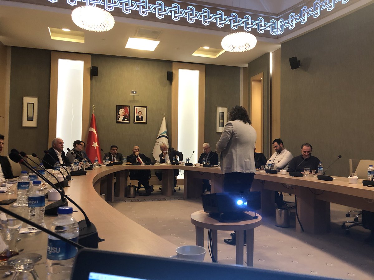 Antalya Bilim Üniversitesi Rektörümüz Sn. Prof. Dr. İsmail YÜKSEK, akademisyenlerimiz ve ABUTTO ekibi olarak <a href="/CWEnerji/">CW Enerji</a> CEO’su Sn. Tarık Sarvan ile toplantı gerçekleştirerek karşılıklı geliştirilecek fikirler ile çeşitli inovatif değer oluşturabilecek projelerin ilk adımını attık.