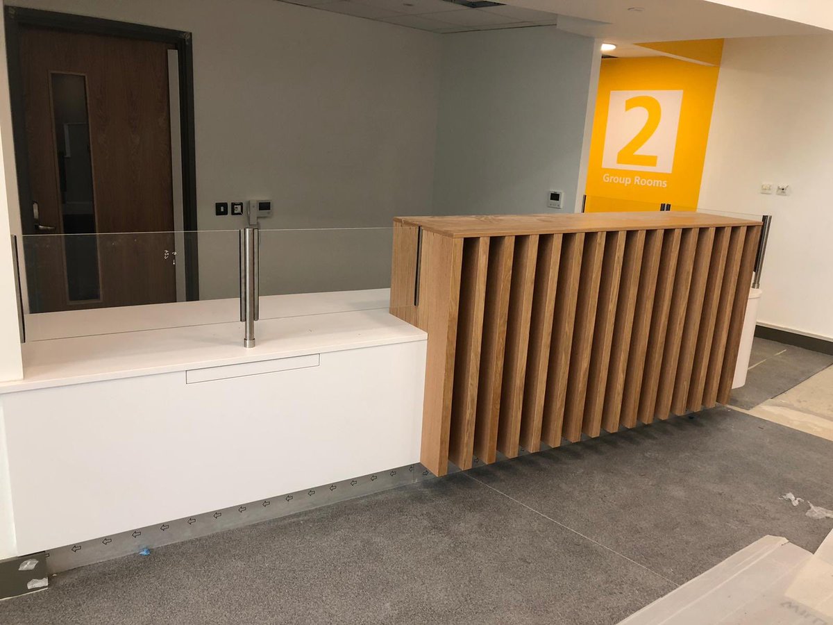 Lignify1's tweet image. Examples from one of our most recent projects including reception desk and detailed oak panelling. Amazing job done ✅